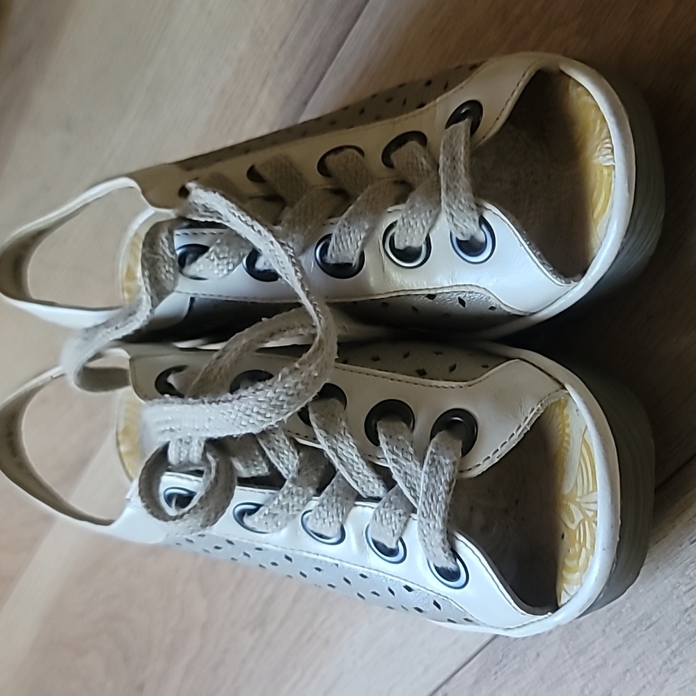 A pair of Fly London